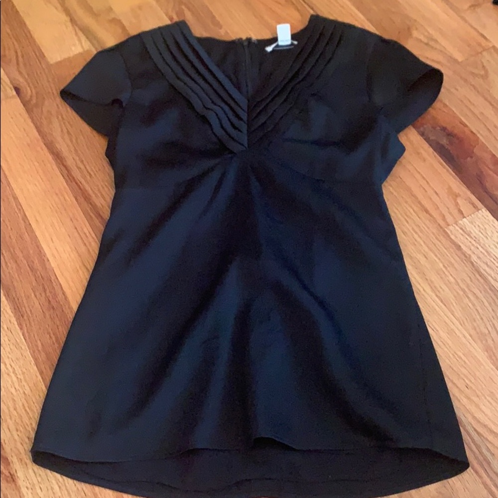 Cute fancy black top